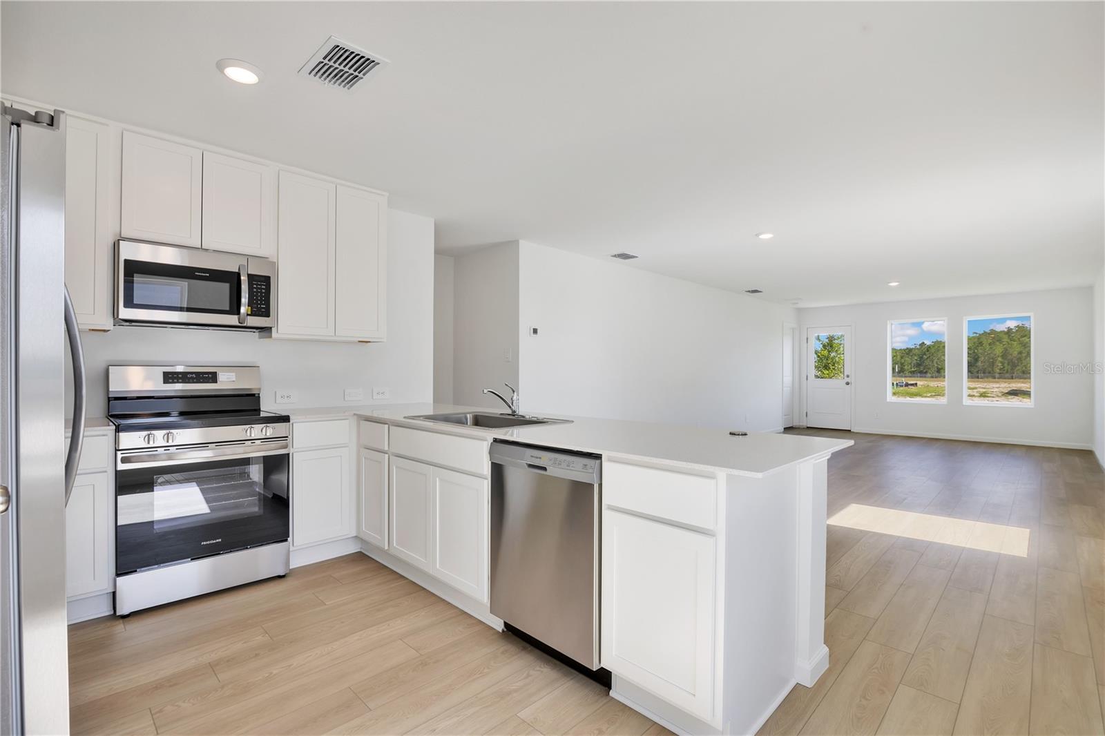 WESTVIEW POD B NBRHD 4 - Residential Lease
