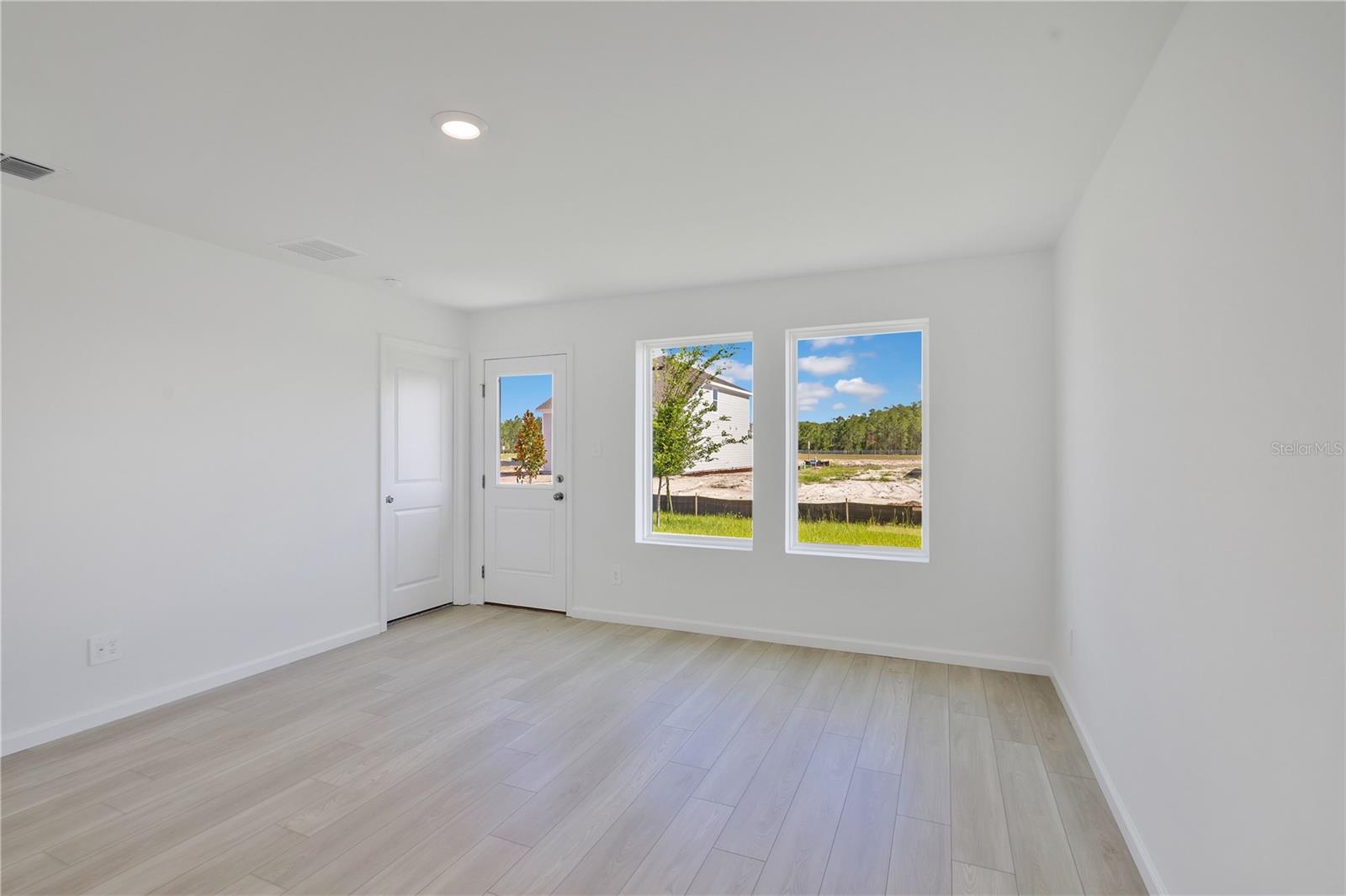 WESTVIEW POD B NBRHD 4 - Residential Lease