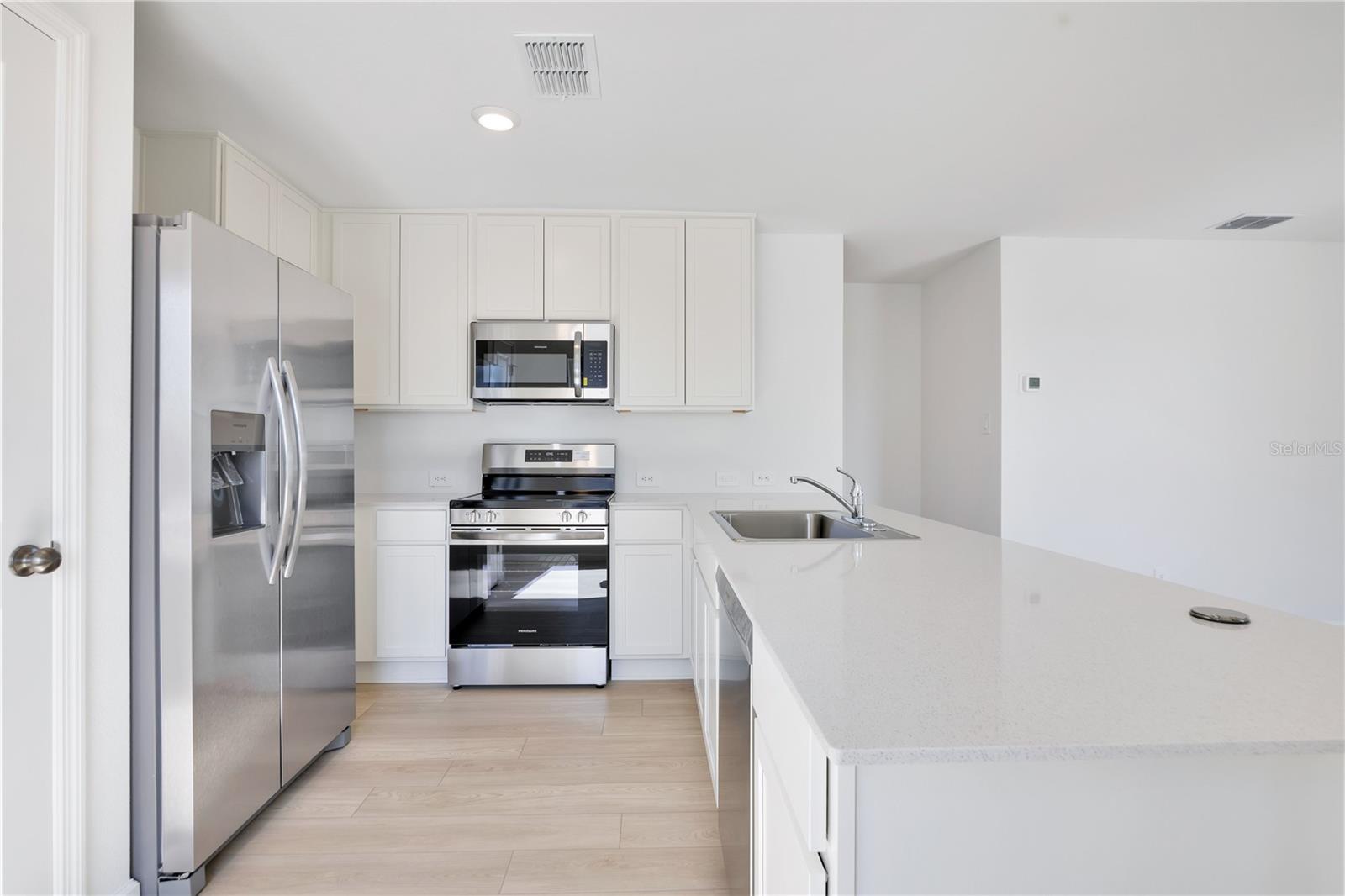 WESTVIEW POD B NBRHD 4 - Residential Lease