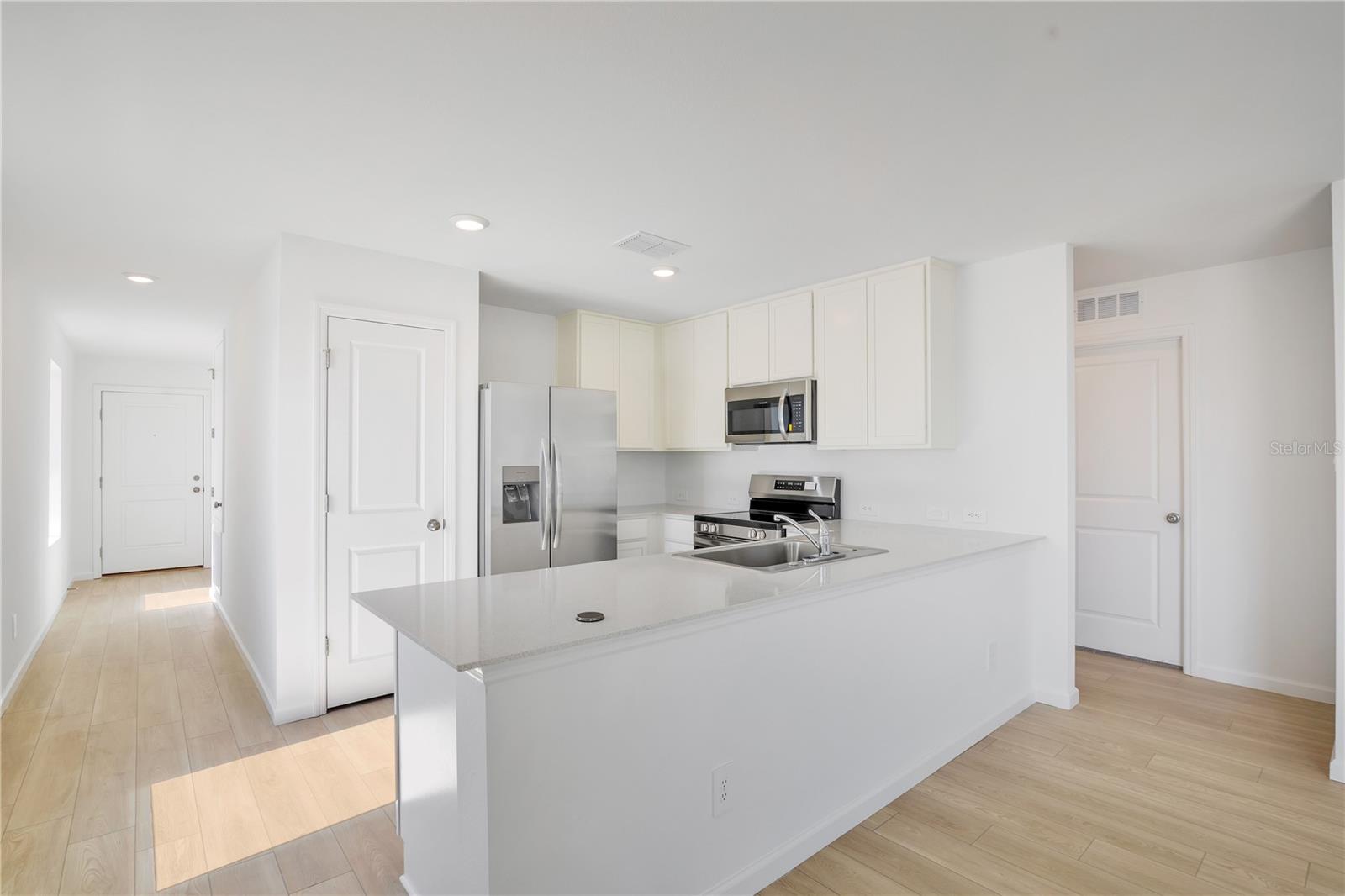 WESTVIEW POD B NBRHD 4 - Residential Lease