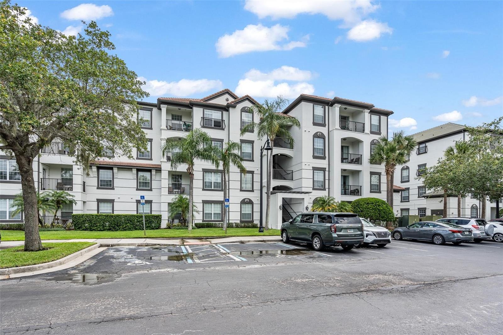 ISLES/CAY COMMONS - Residential