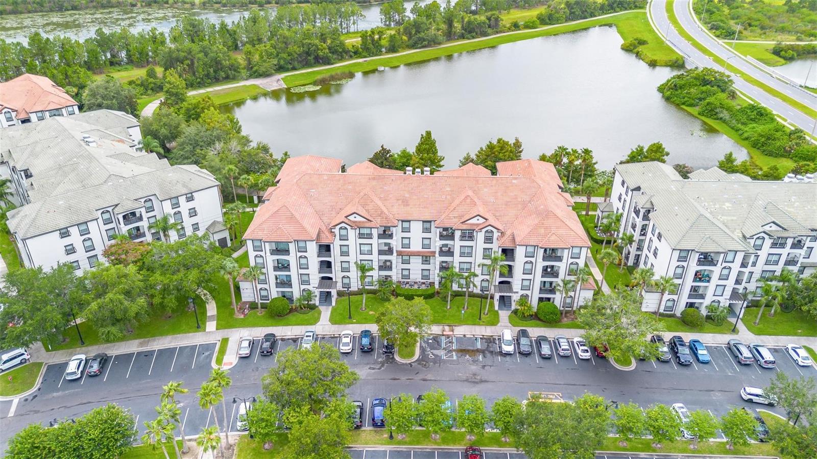 ISLES/CAY COMMONS - Residential