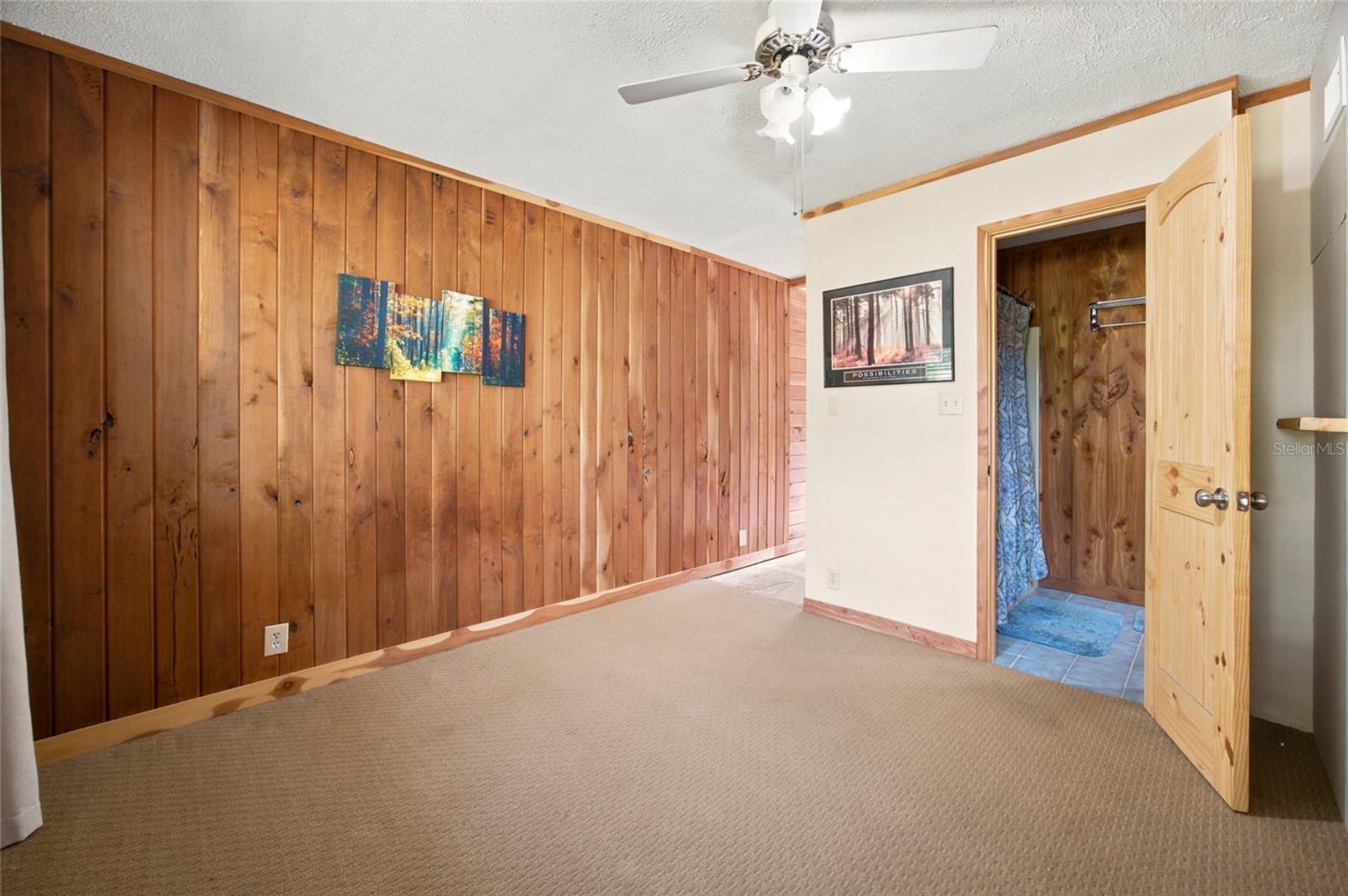 LEE ACRES - Residential