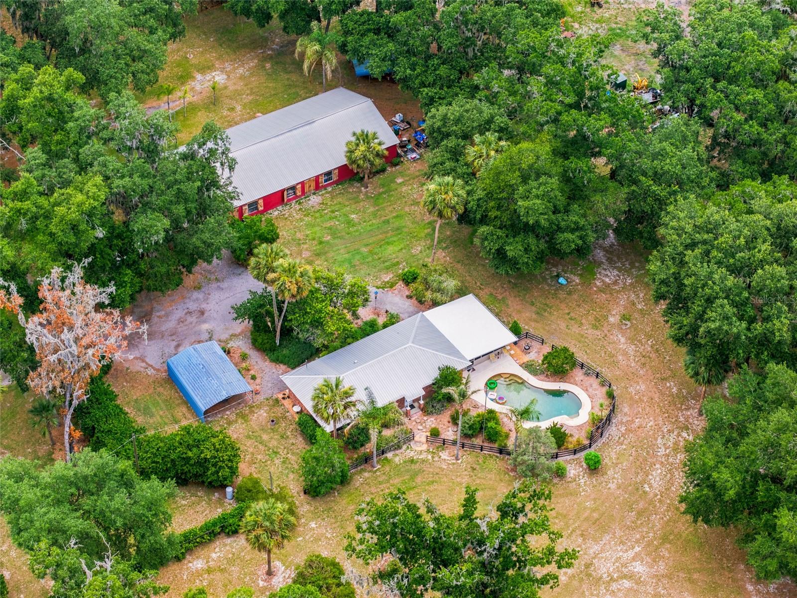LEE ACRES - Residential