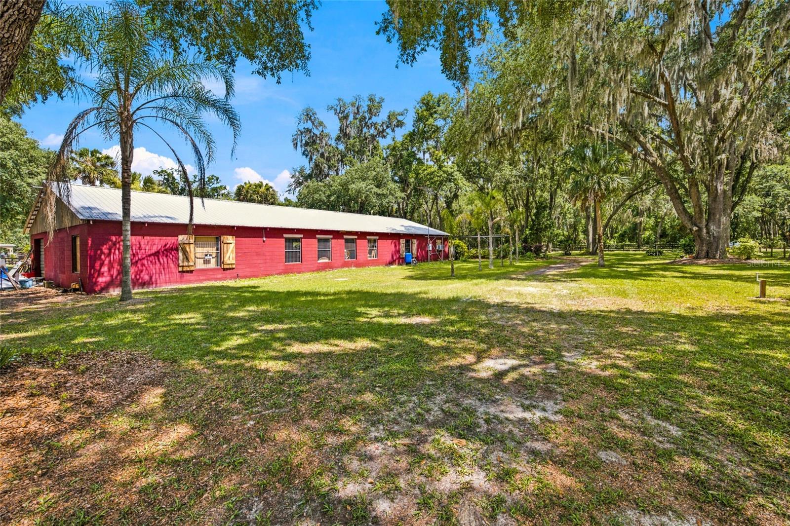 LEE ACRES - Residential