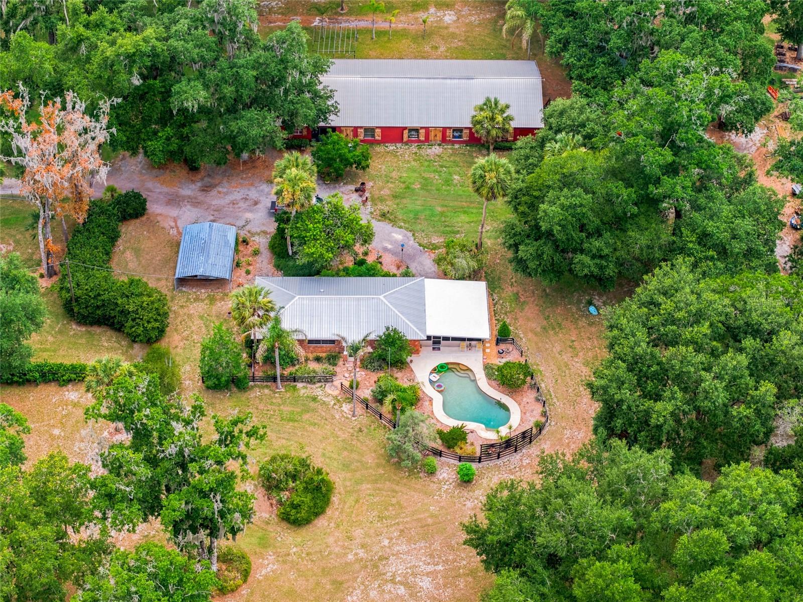 LEE ACRES - Residential