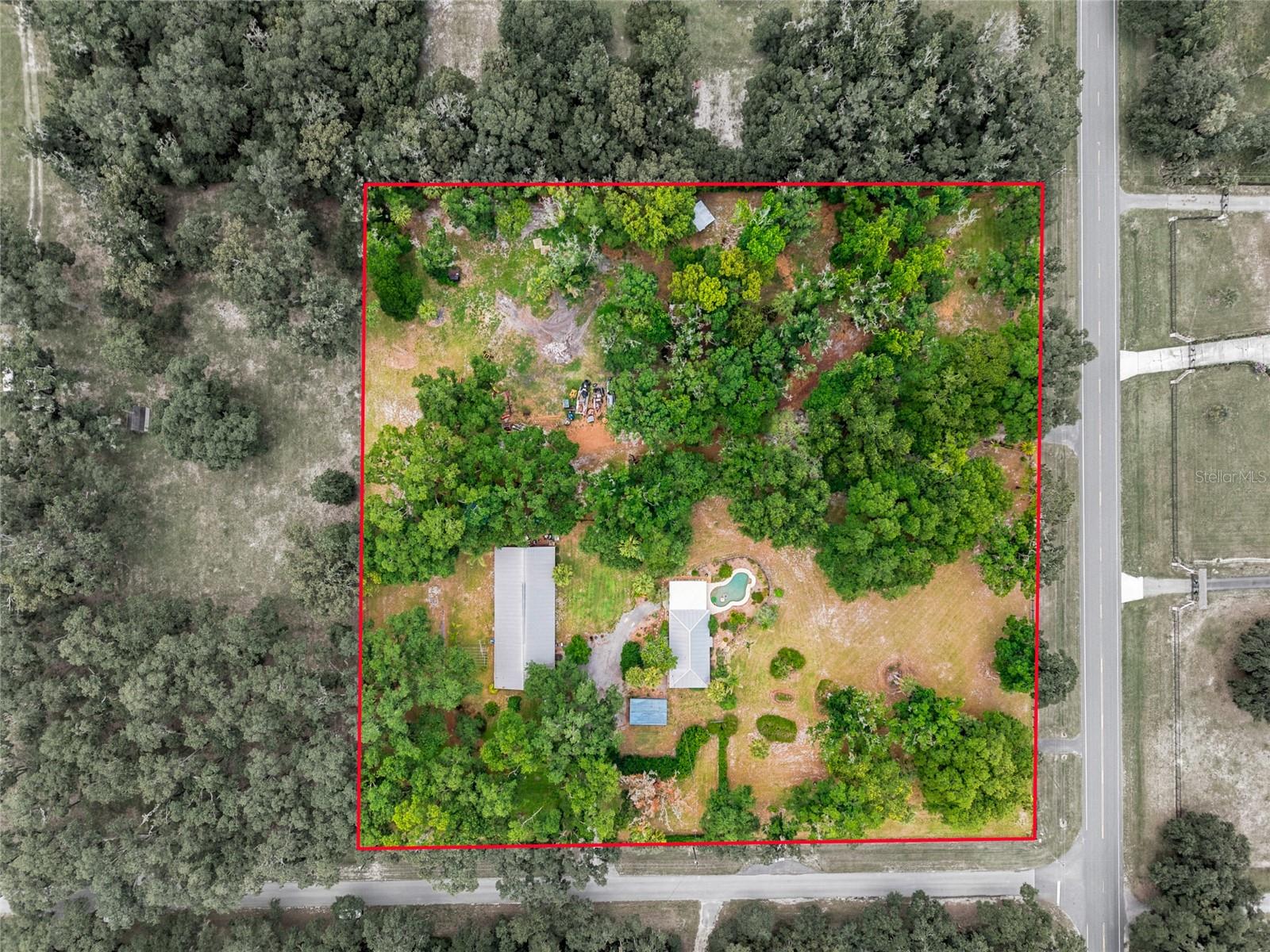 LEE ACRES - Residential