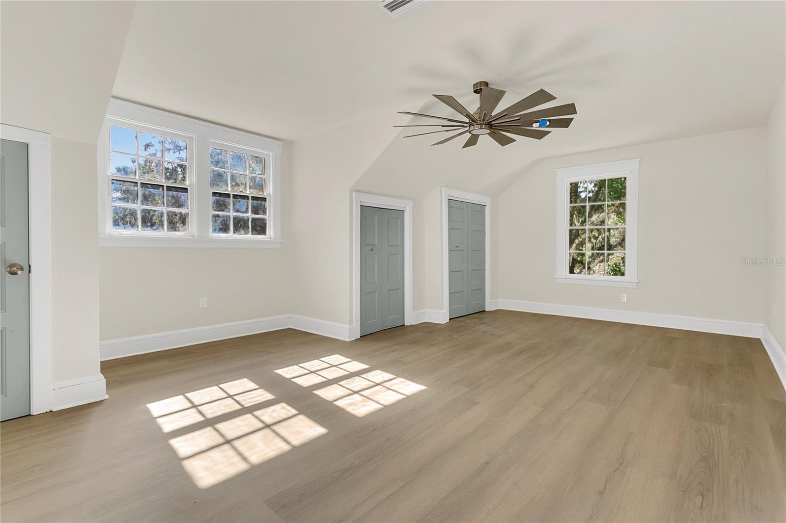 MAYFAIR - Residential Lease