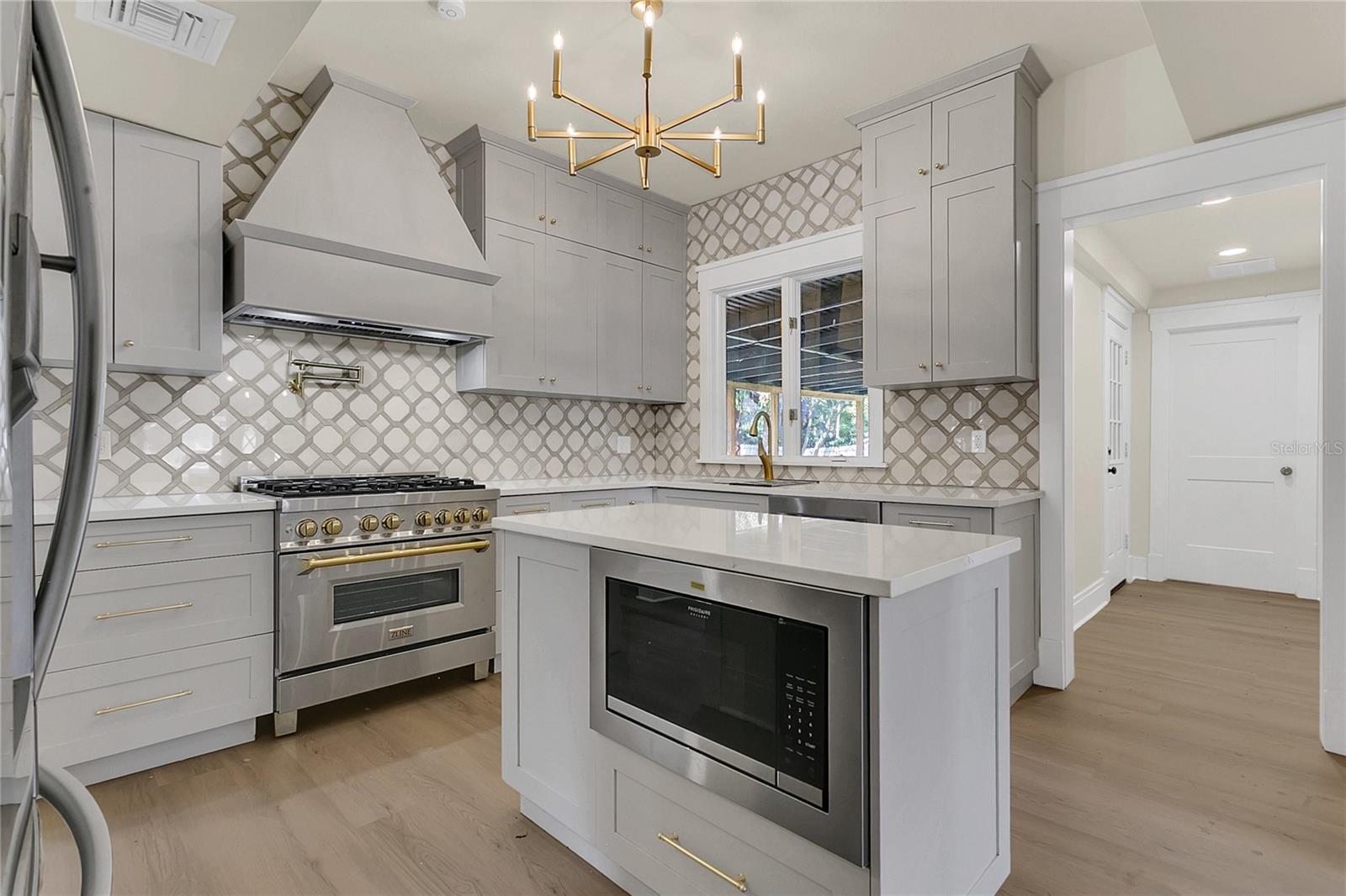 MAYFAIR - Residential Lease