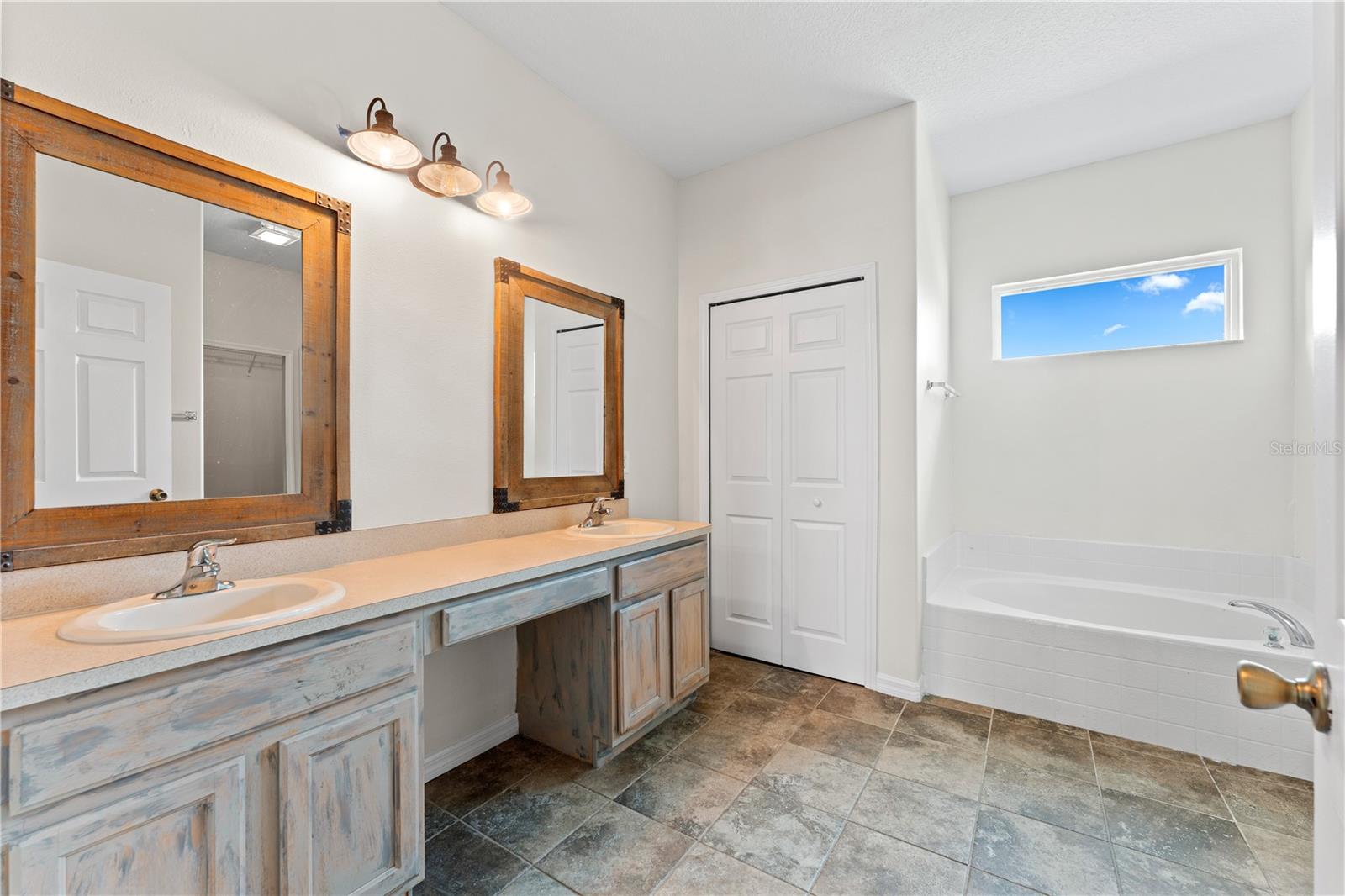 PORT MALABAR UNIT 46 - Residential
