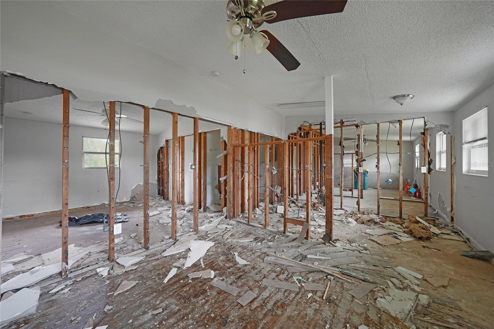 AQUI ESTATE UNIT 01 - Residential Income