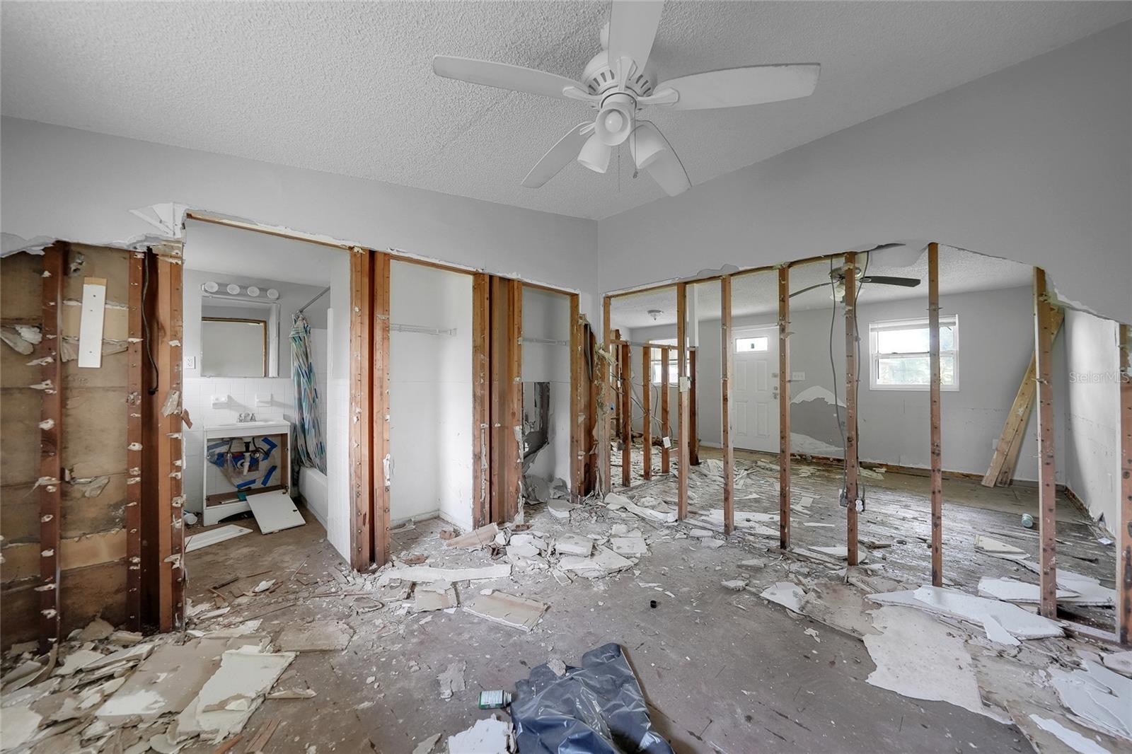 AQUI ESTATE UNIT 01 - Residential Income