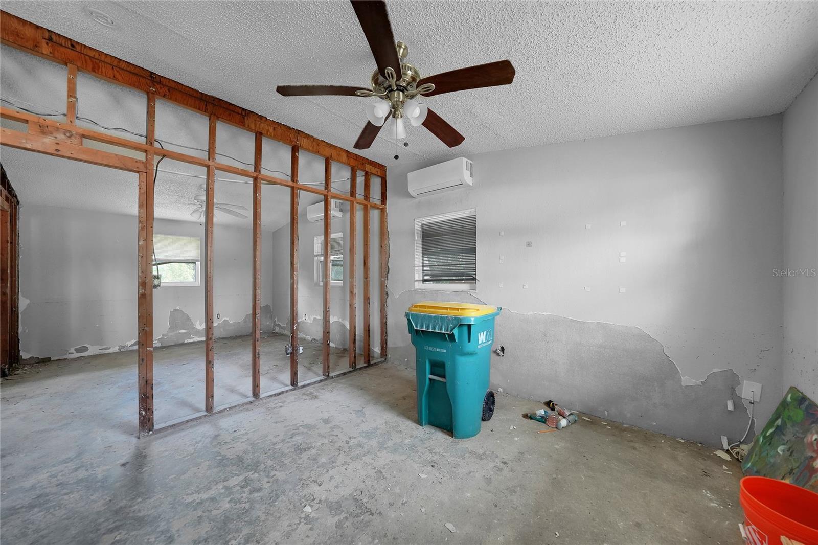 AQUI ESTATE UNIT 01 - Residential Income