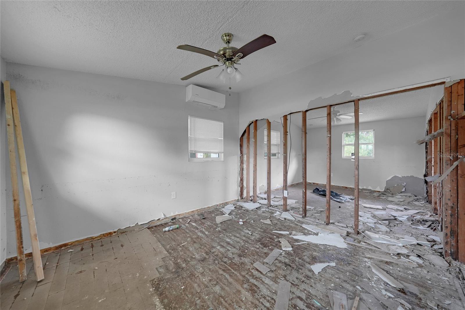 AQUI ESTATE UNIT 01 - Residential Income