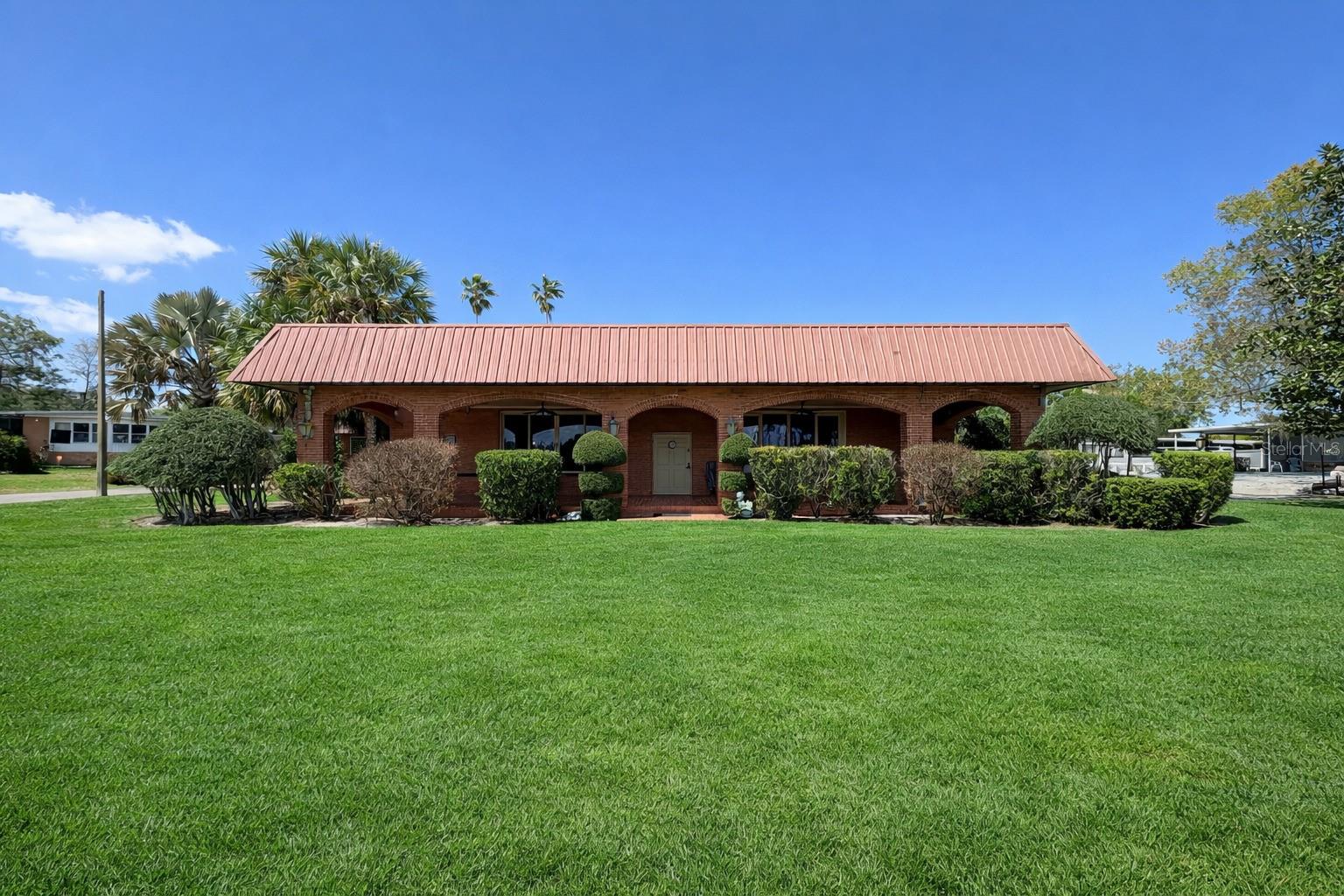 SUN-AIR COUNTRY CLUB - Residential