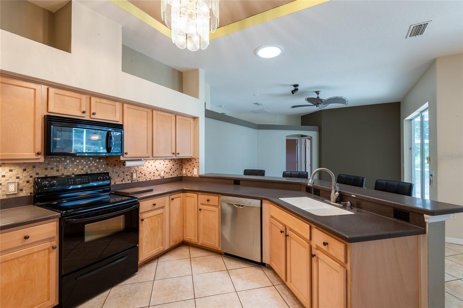 SILVER LAKES - Residential
