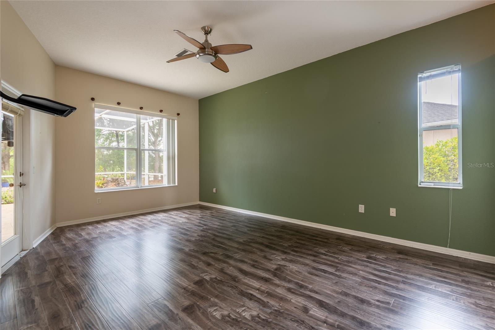 SILVER LAKES - Residential
