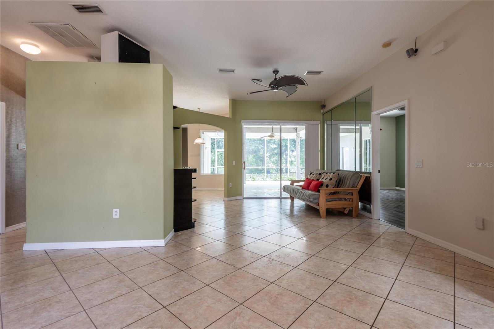 SILVER LAKES - Residential