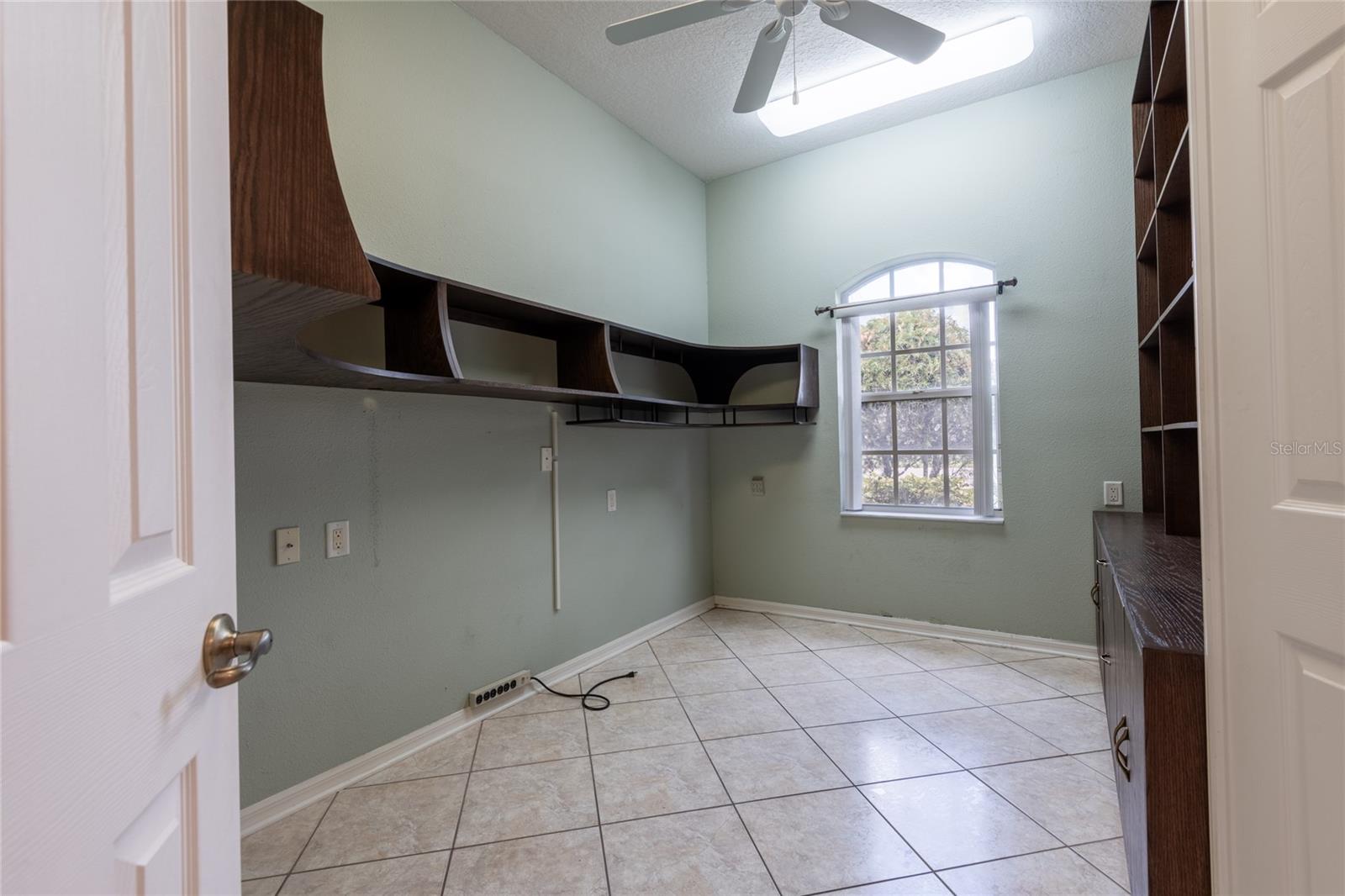 SILVER LAKES - Residential