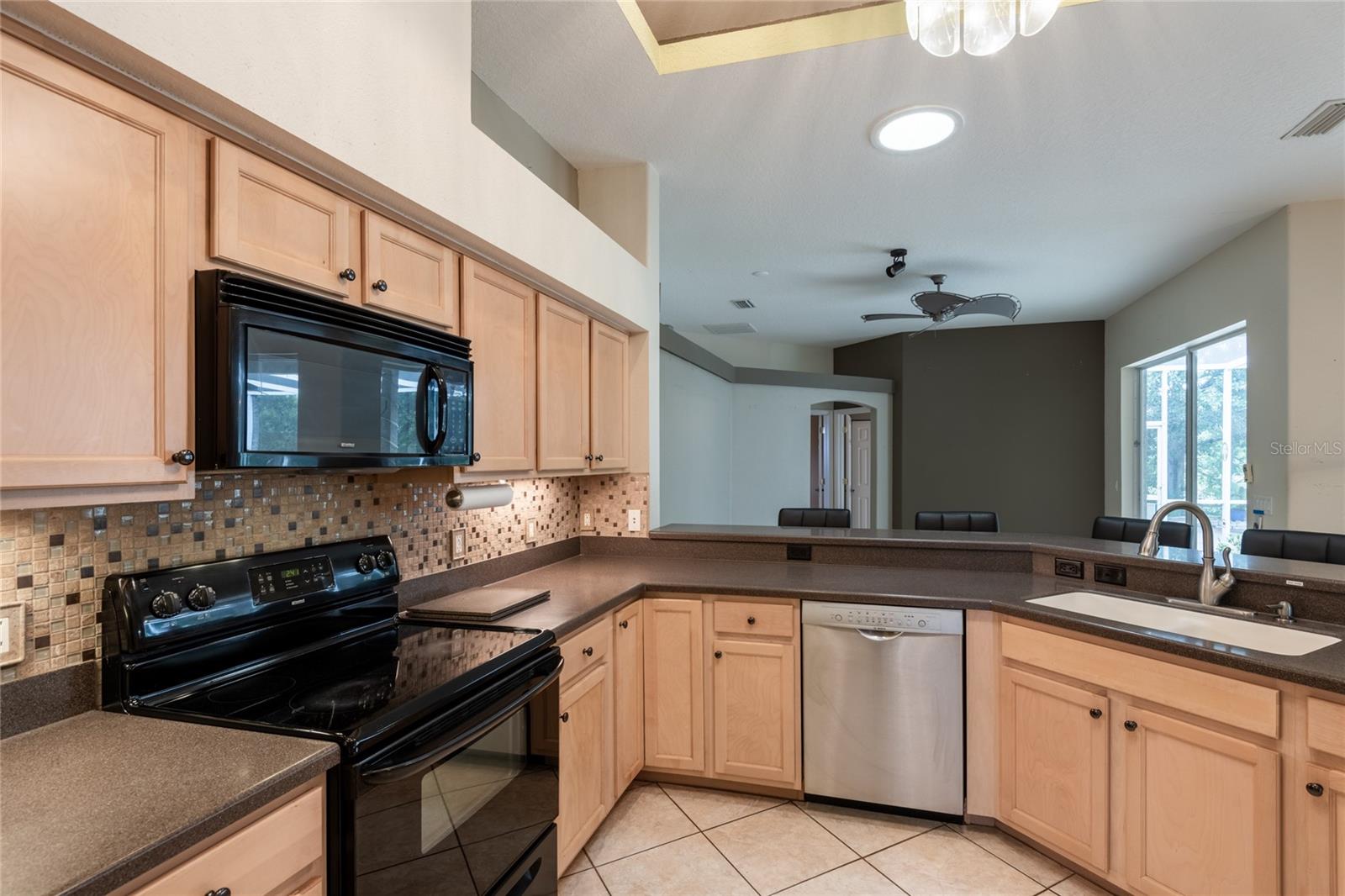 SILVER LAKES - Residential