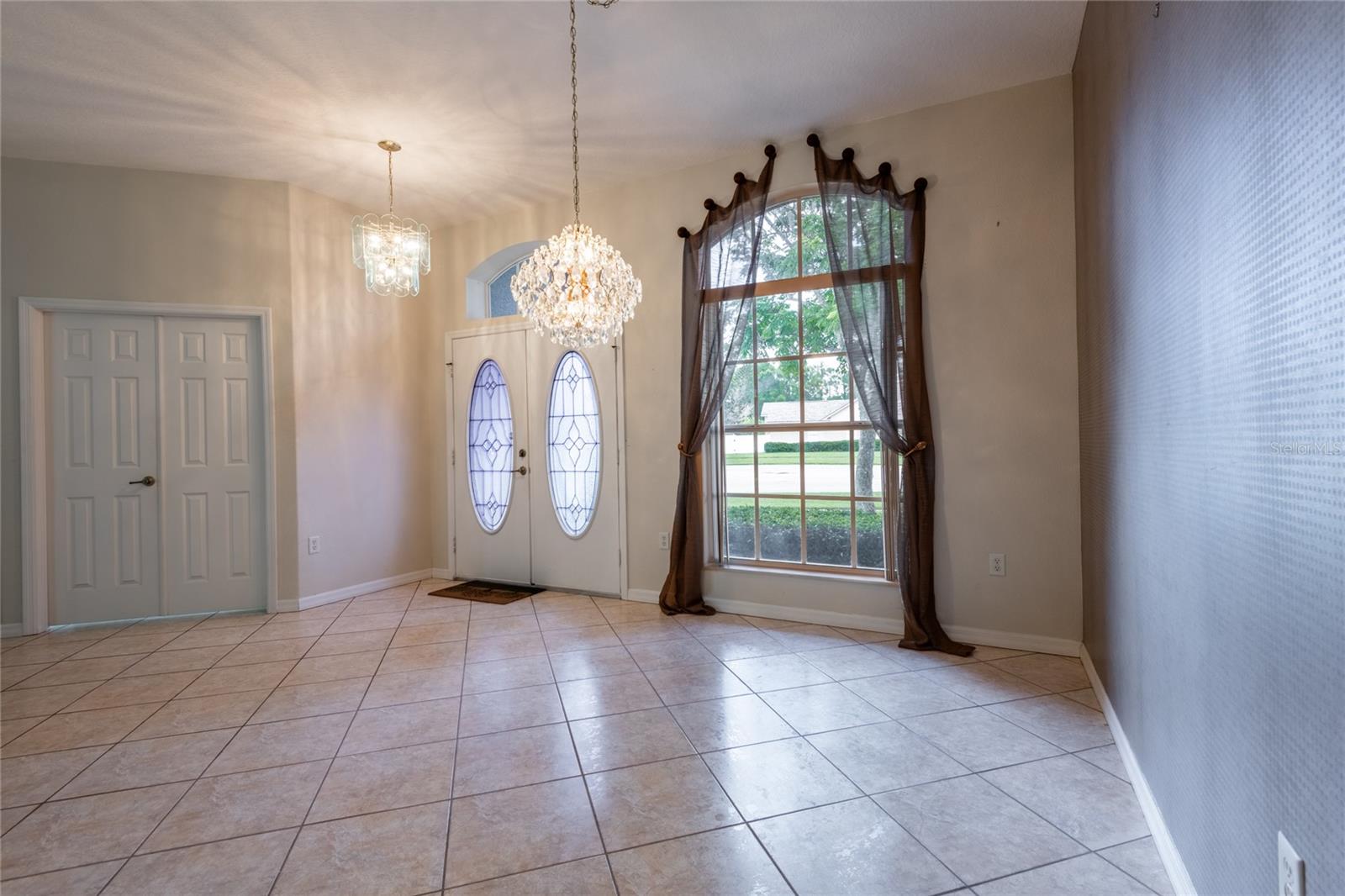 SILVER LAKES - Residential