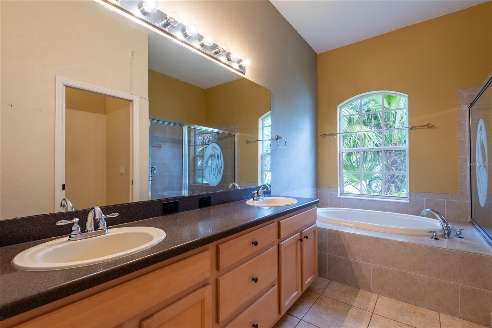 SILVER LAKES - Residential