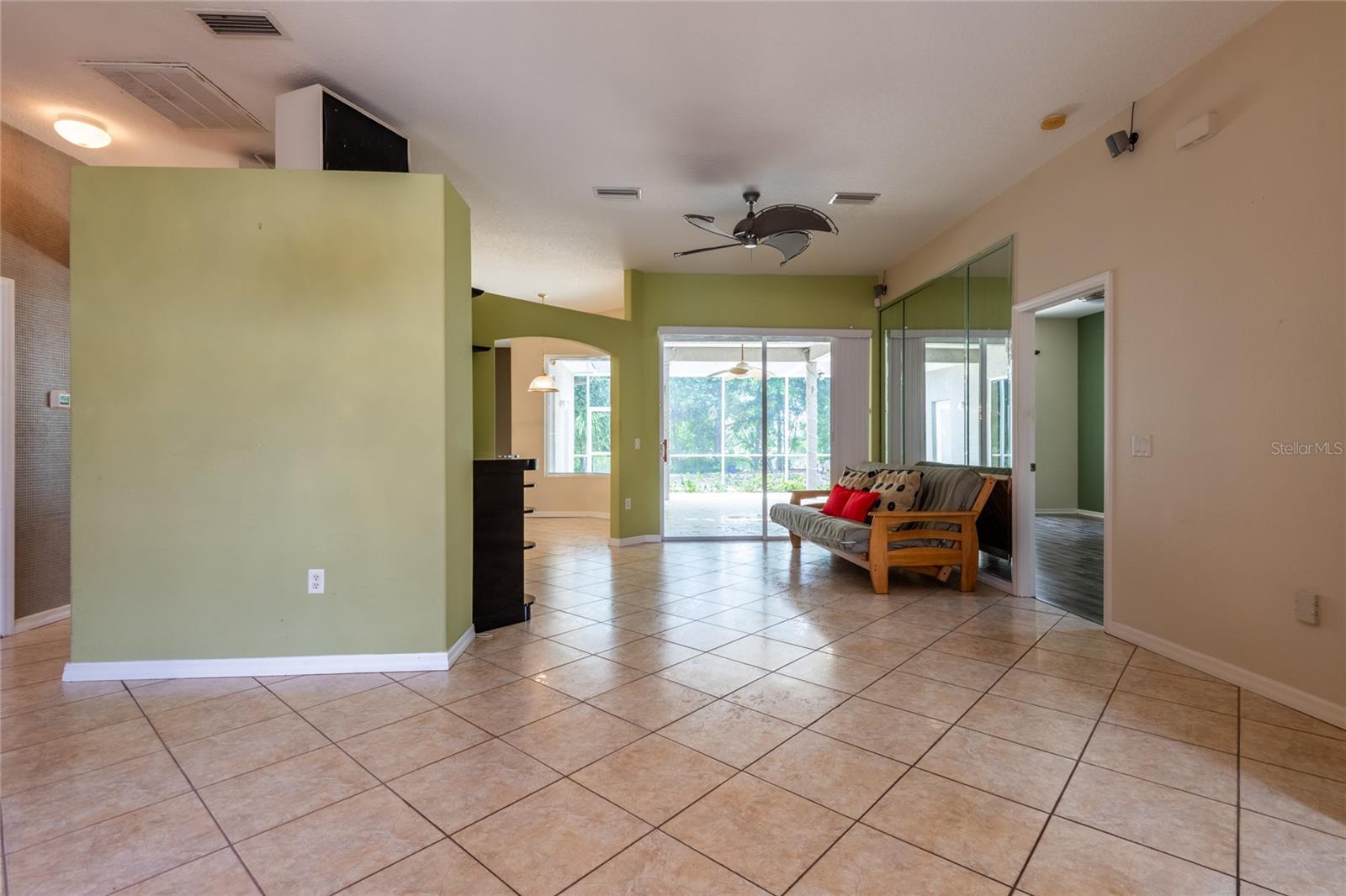 SILVER LAKES - Residential