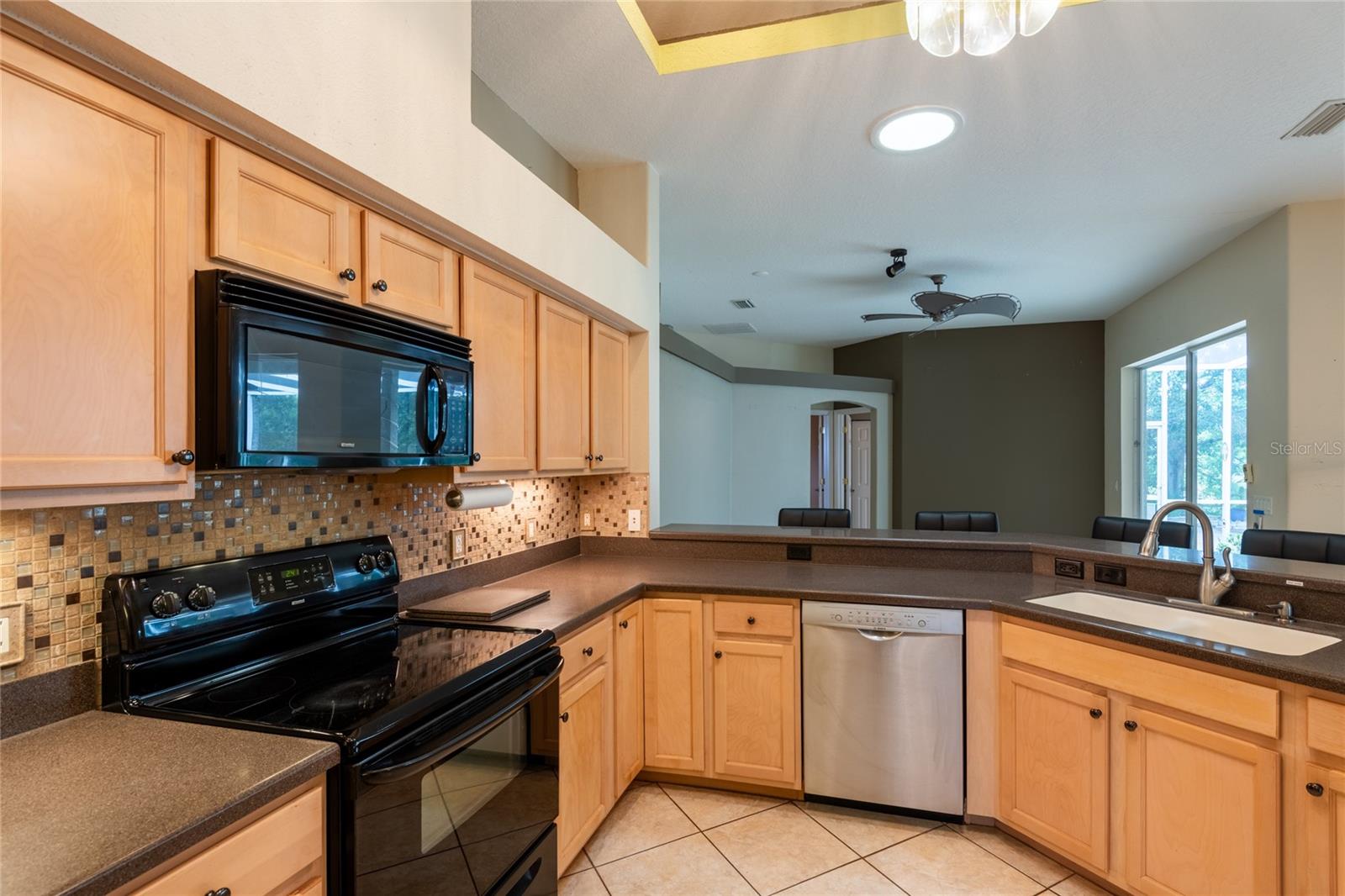 SILVER LAKES - Residential