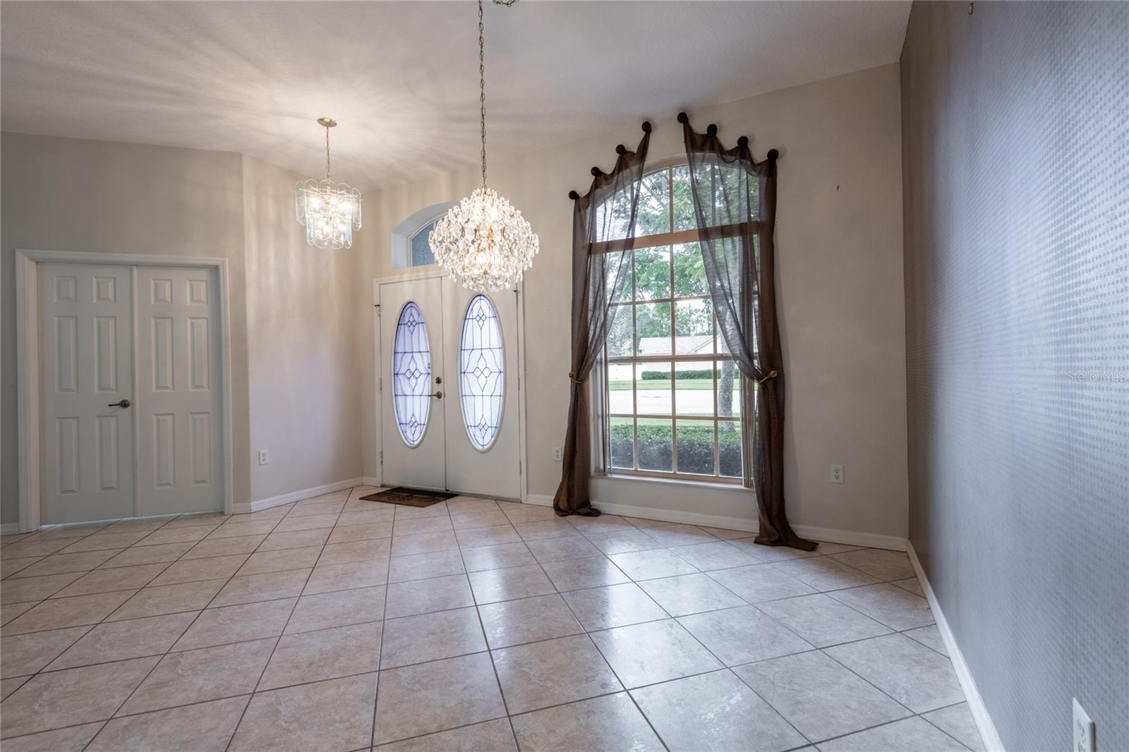 SILVER LAKES - Residential