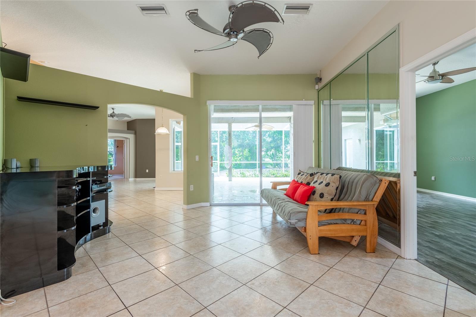 SILVER LAKES - Residential