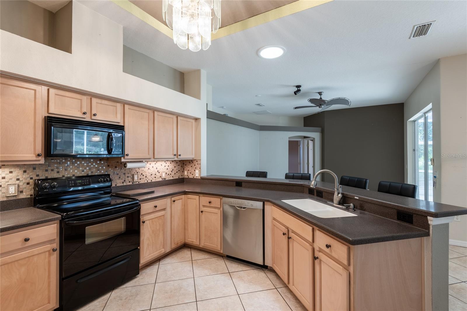 SILVER LAKES - Residential