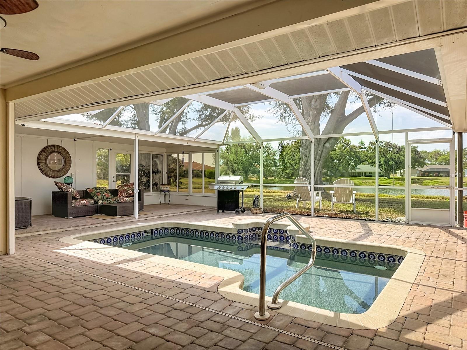 MEADOW RUN AT JACARANDA - Residential