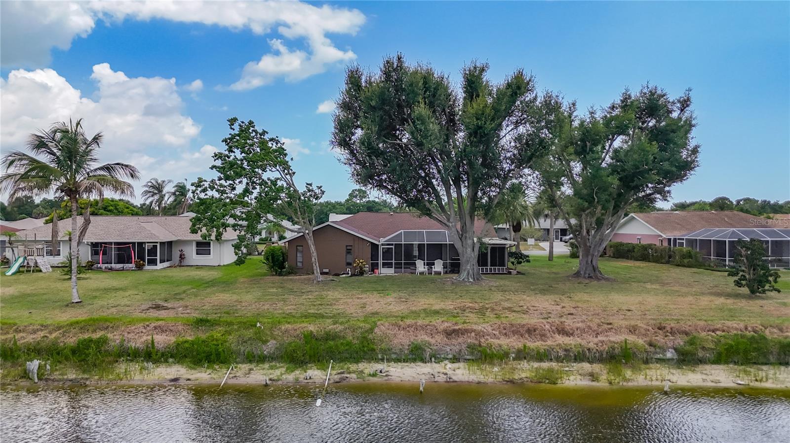 MEADOW RUN AT JACARANDA - Residential