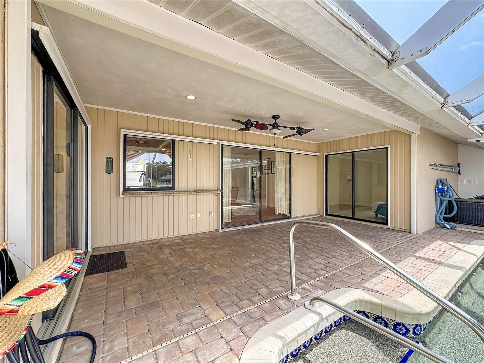 MEADOW RUN AT JACARANDA - Residential
