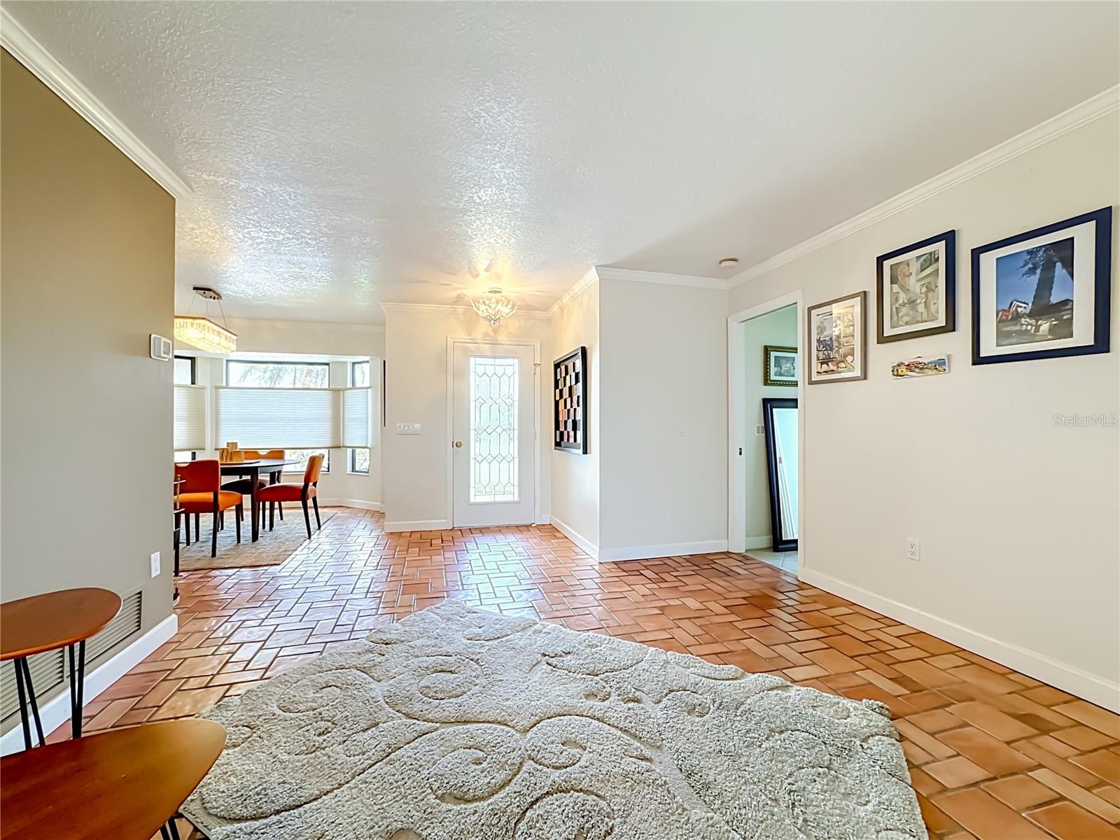 MEADOW RUN AT JACARANDA - Residential