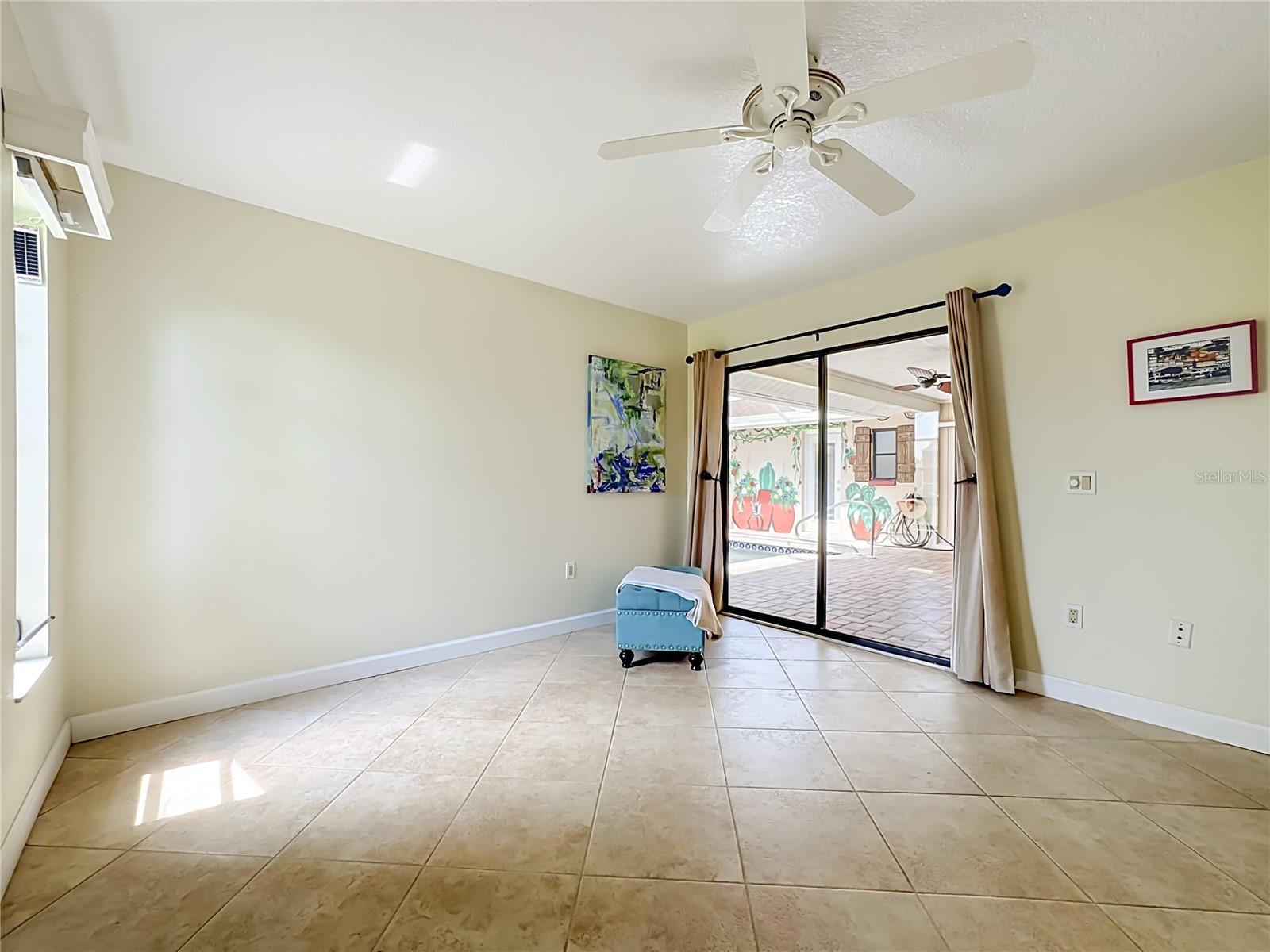 MEADOW RUN AT JACARANDA - Residential