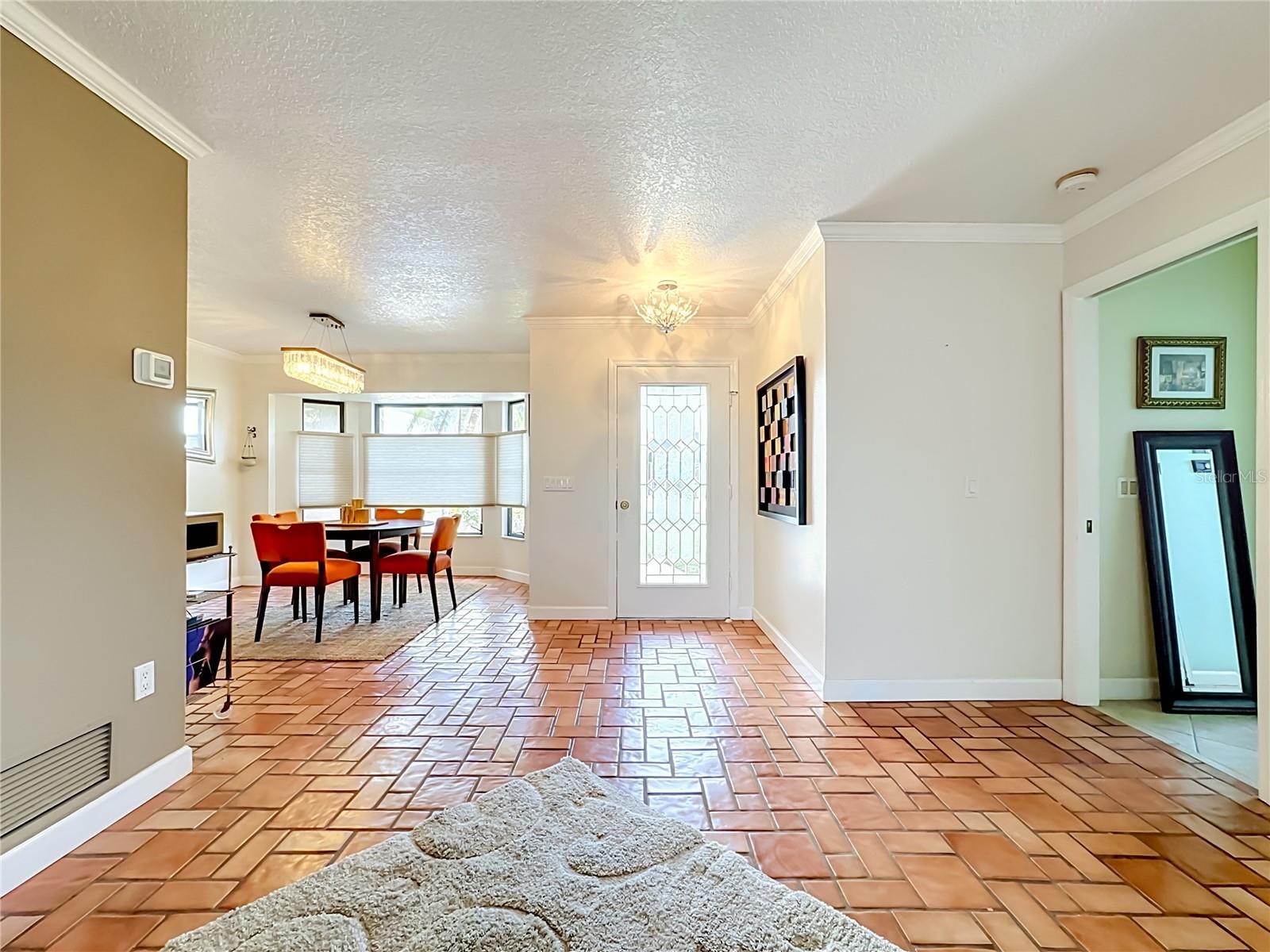MEADOW RUN AT JACARANDA - Residential