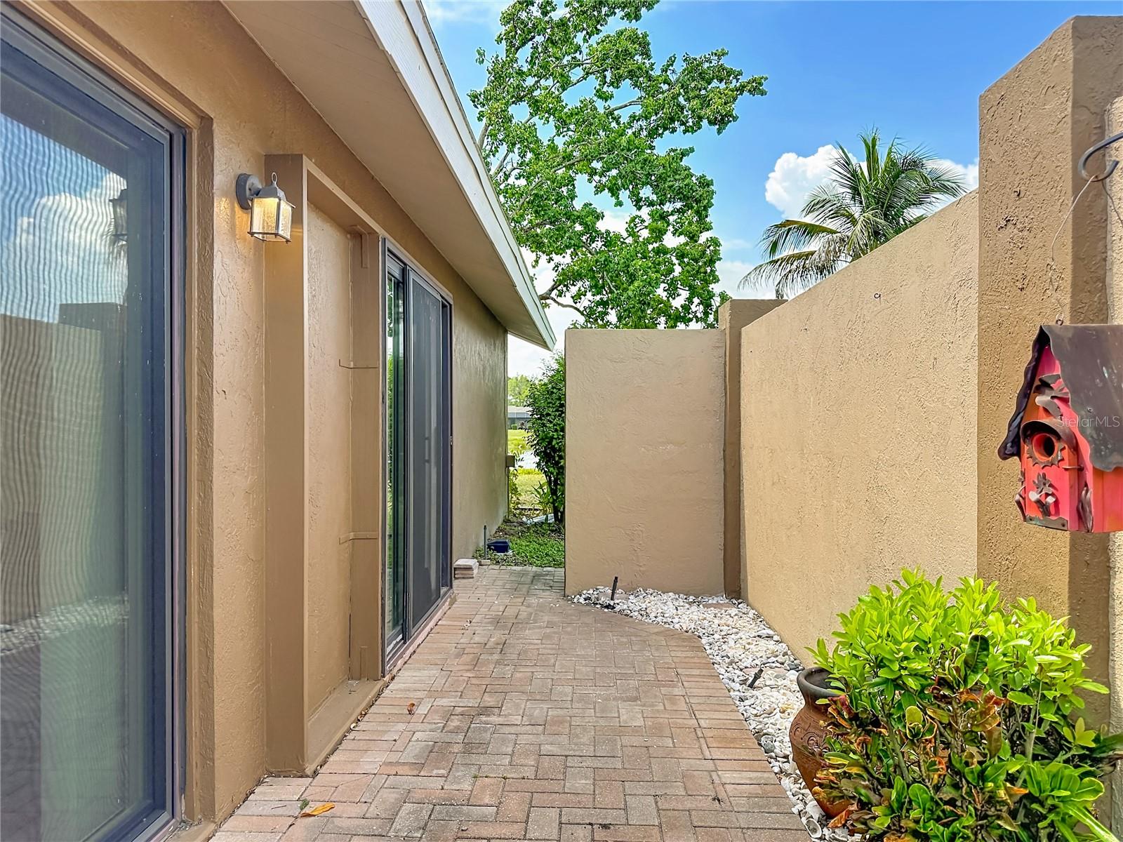 MEADOW RUN AT JACARANDA - Residential