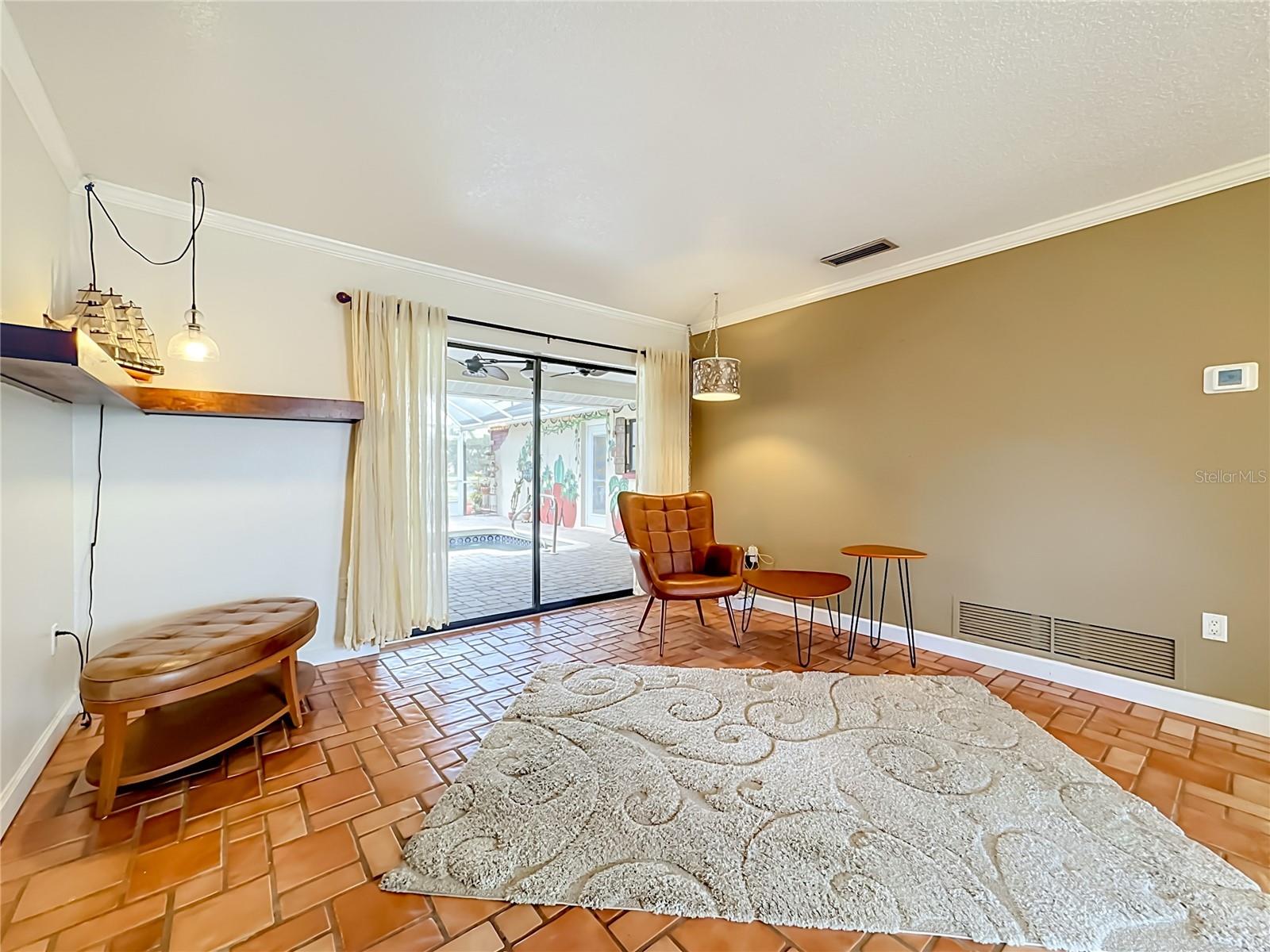 MEADOW RUN AT JACARANDA - Residential