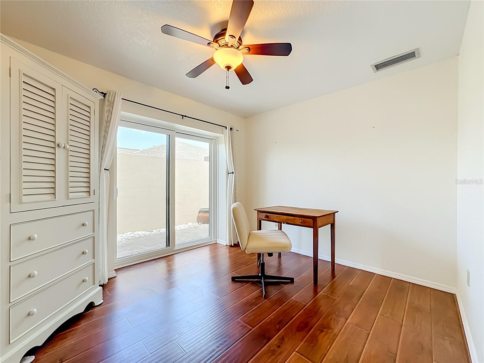 MEADOW RUN AT JACARANDA - Residential