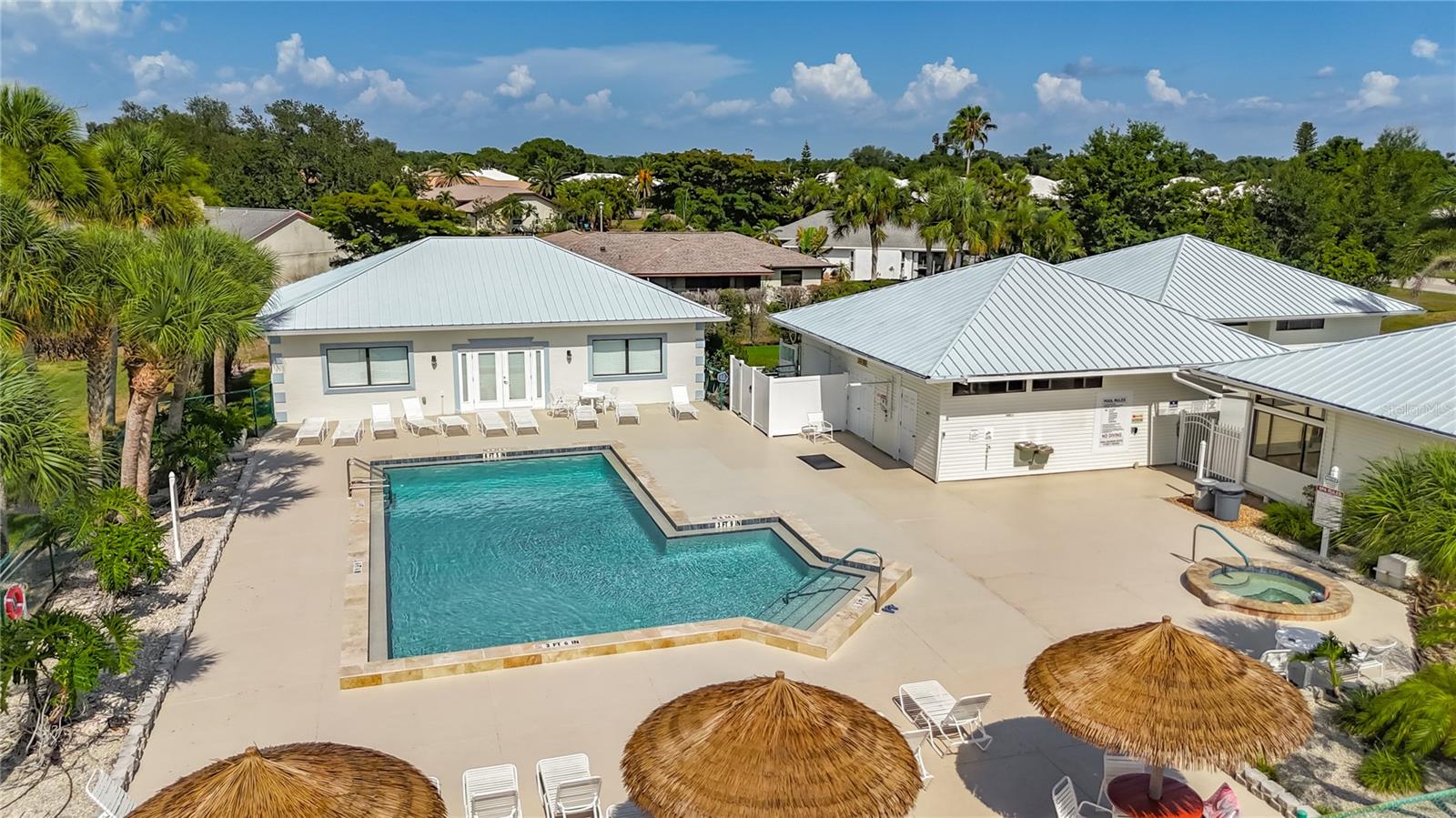 MEADOW RUN AT JACARANDA - Residential