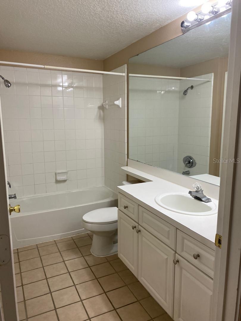CAPRI/HUNTERS CRK CONDO - Residential Lease