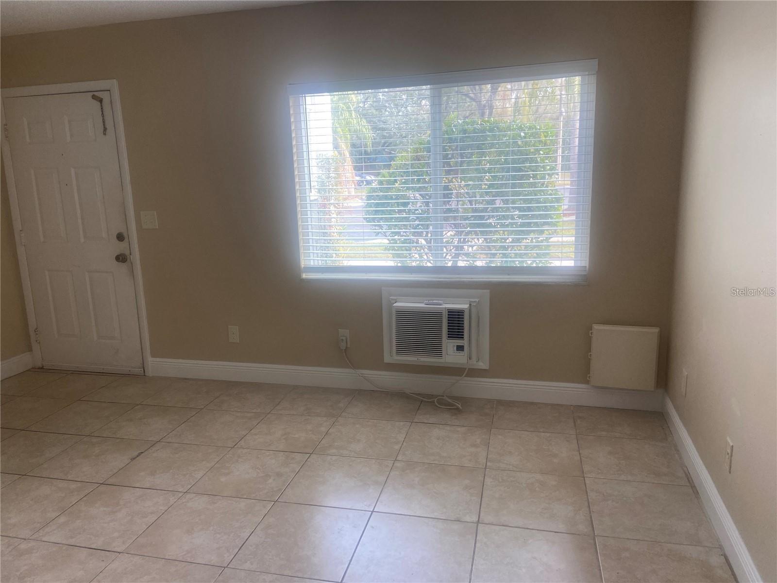 WATERSIDE CONDO II - Residential