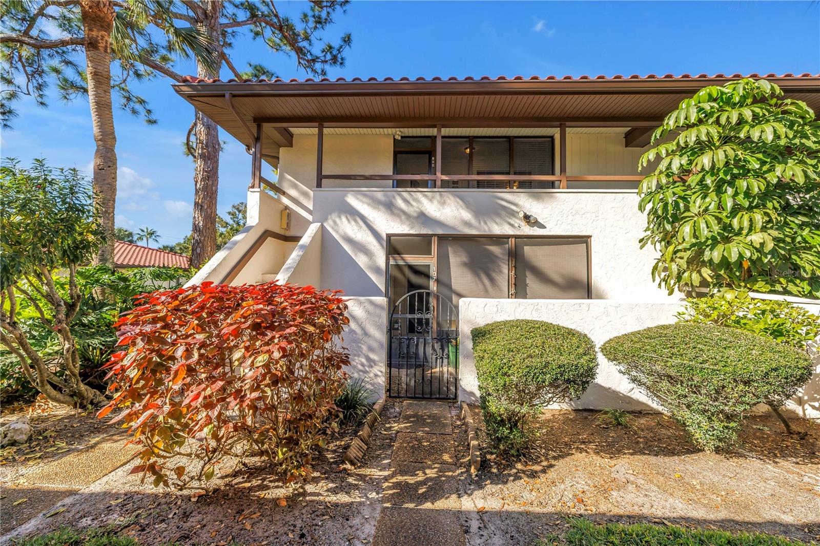 VALENCIA GARDEN - Residential