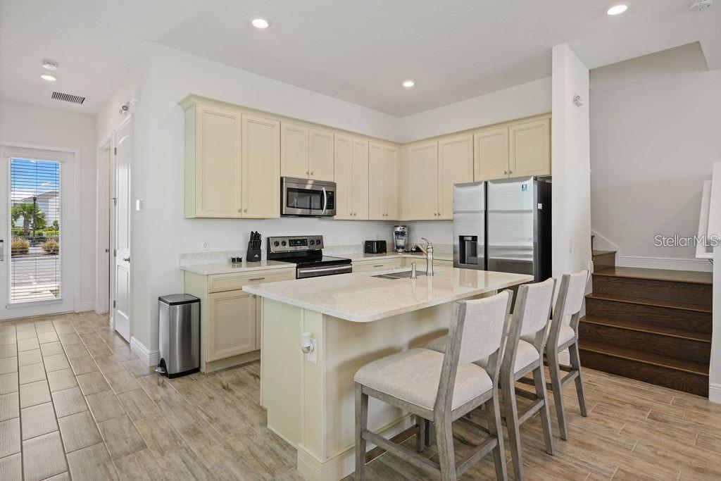 ROLLING OAKS - Residential