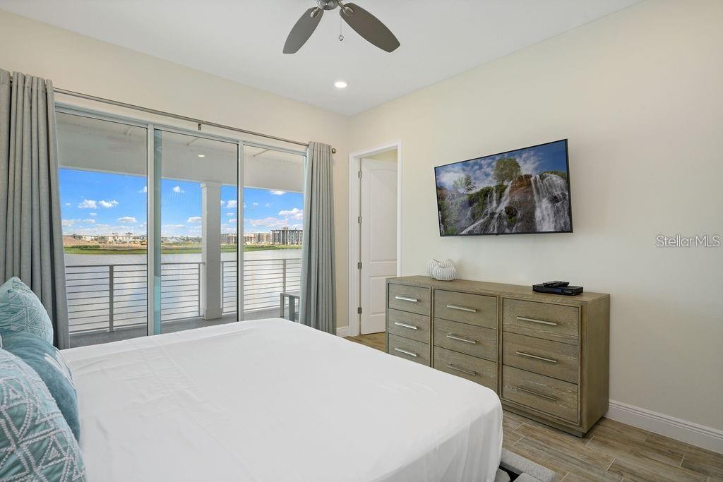 ROLLING OAKS - Residential