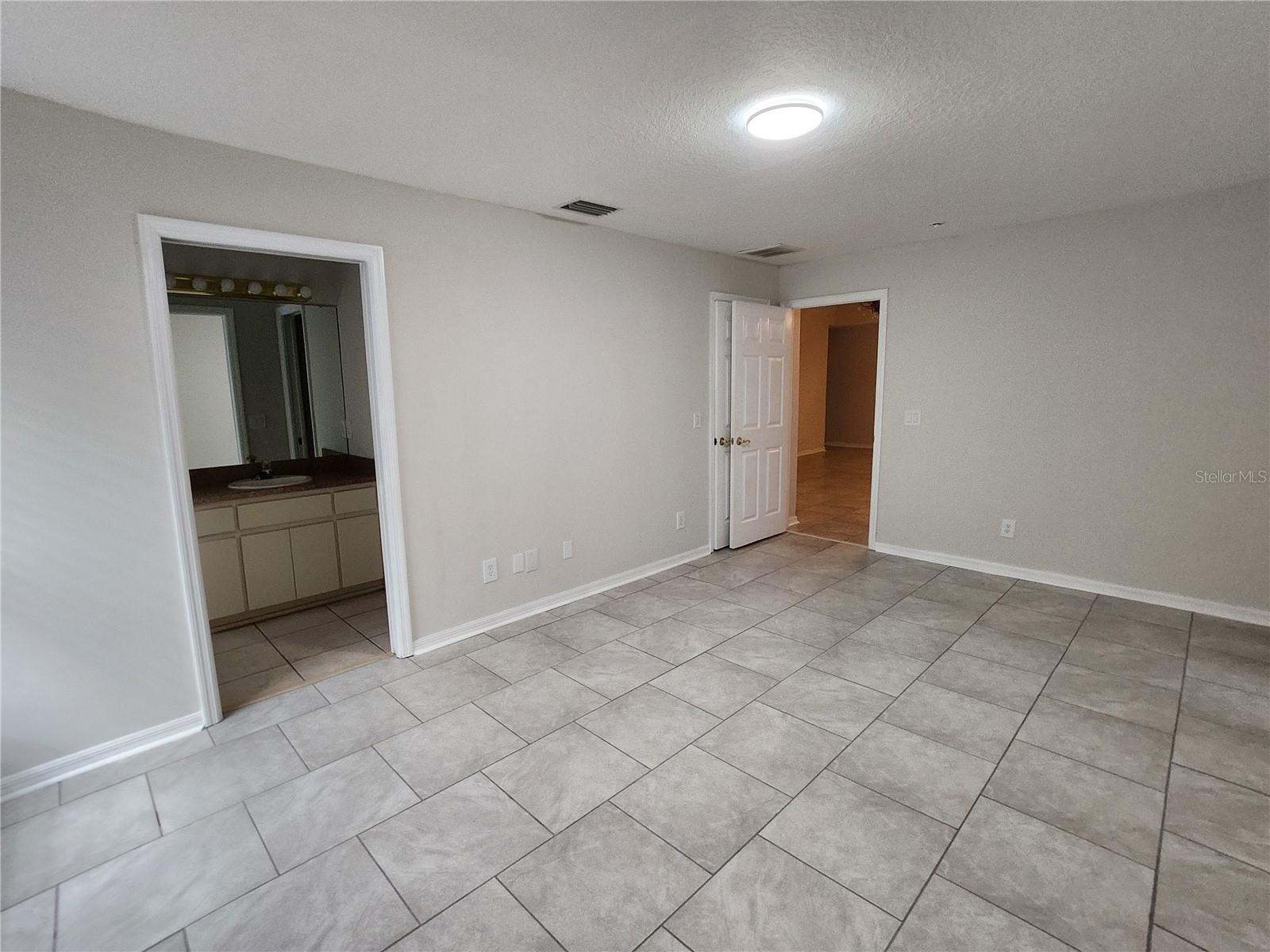 INVERNESS HIGHLANDS WEST - Residential