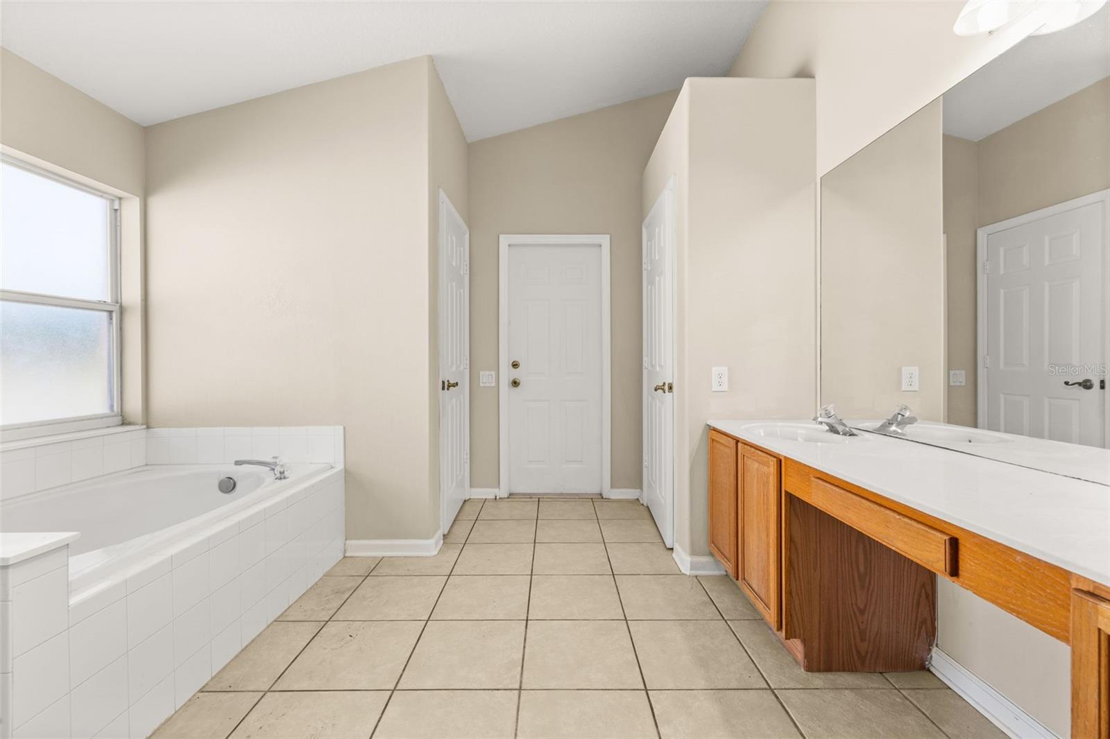 STONEHURST AT STONEFIELD - Residential