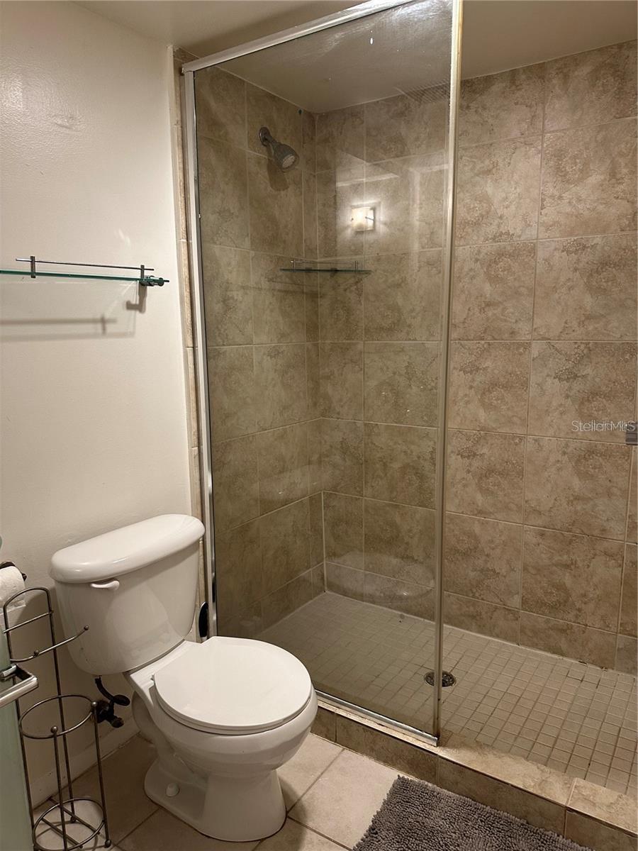 LAKESIDE CROSSING CONDO - Residential