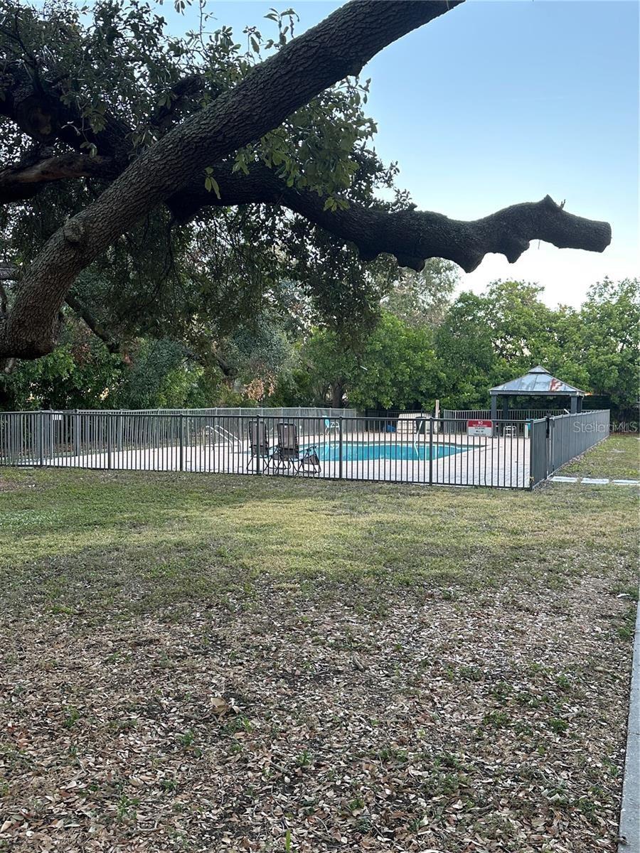 LAKESIDE CROSSING CONDO - Residential